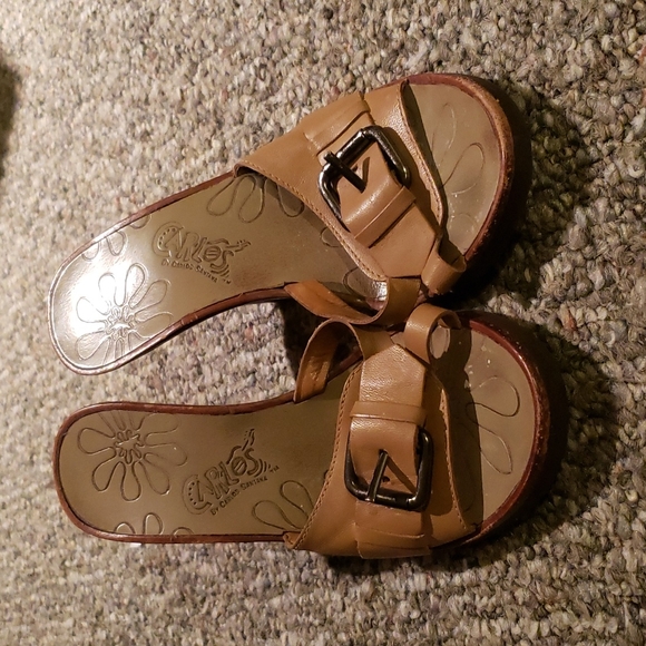 **LIGHTLY WORN** Carlos Santana Wood and Leather Heeled Sandals - Picture 1 of 6